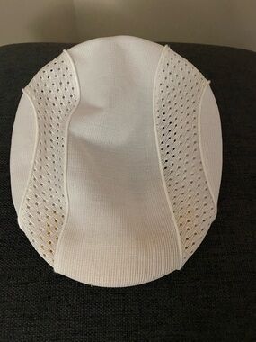 Men’s Kangol White Mesh Flat Cap Small